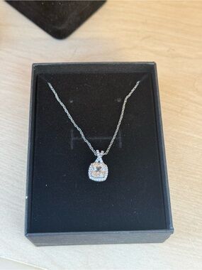 Kay Jewelers Silver Cushion Halo Pendant Necklace with Clear Center Stone